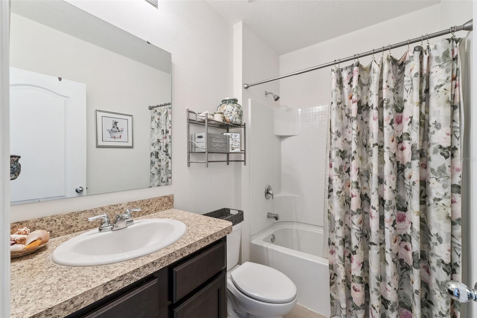 Image 24 of 40 For 427 Arbor Lakes Drive