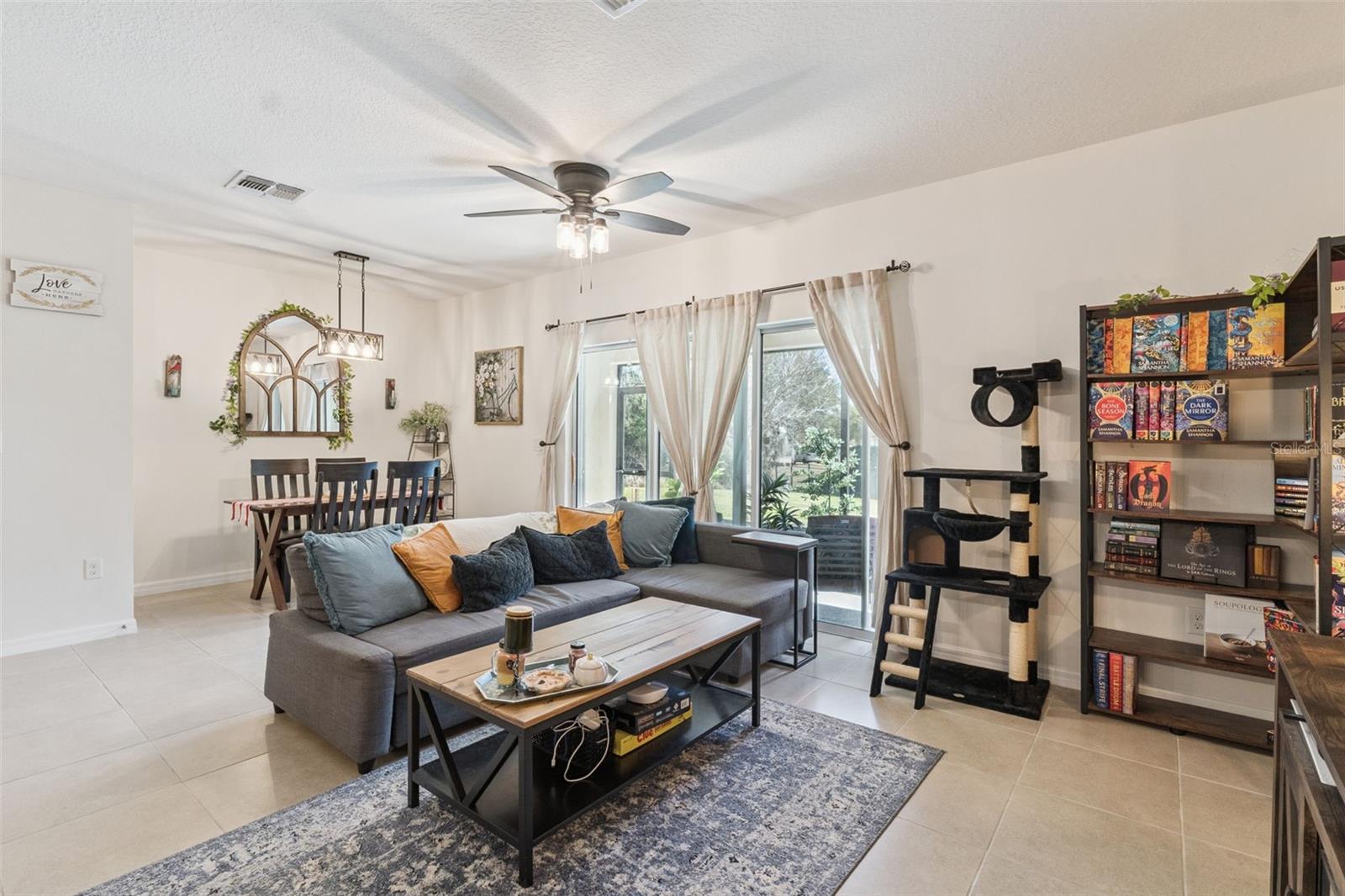 Image 5 of 40 For 427 Arbor Lakes Drive