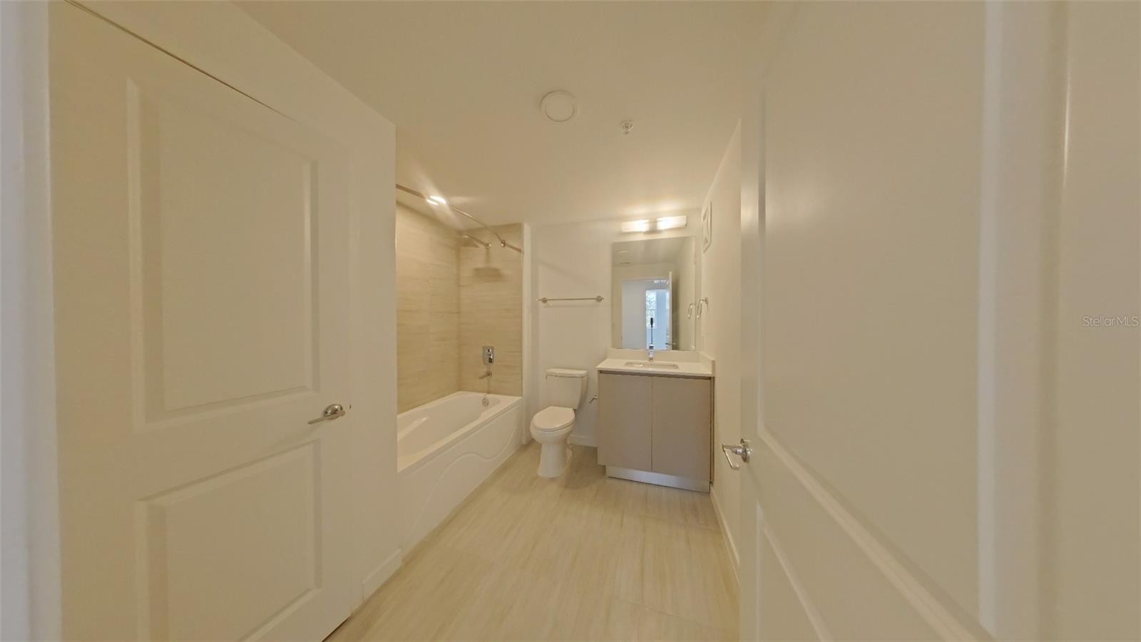 Image 10 of 10 For 5587 Millenia Boulevard 408