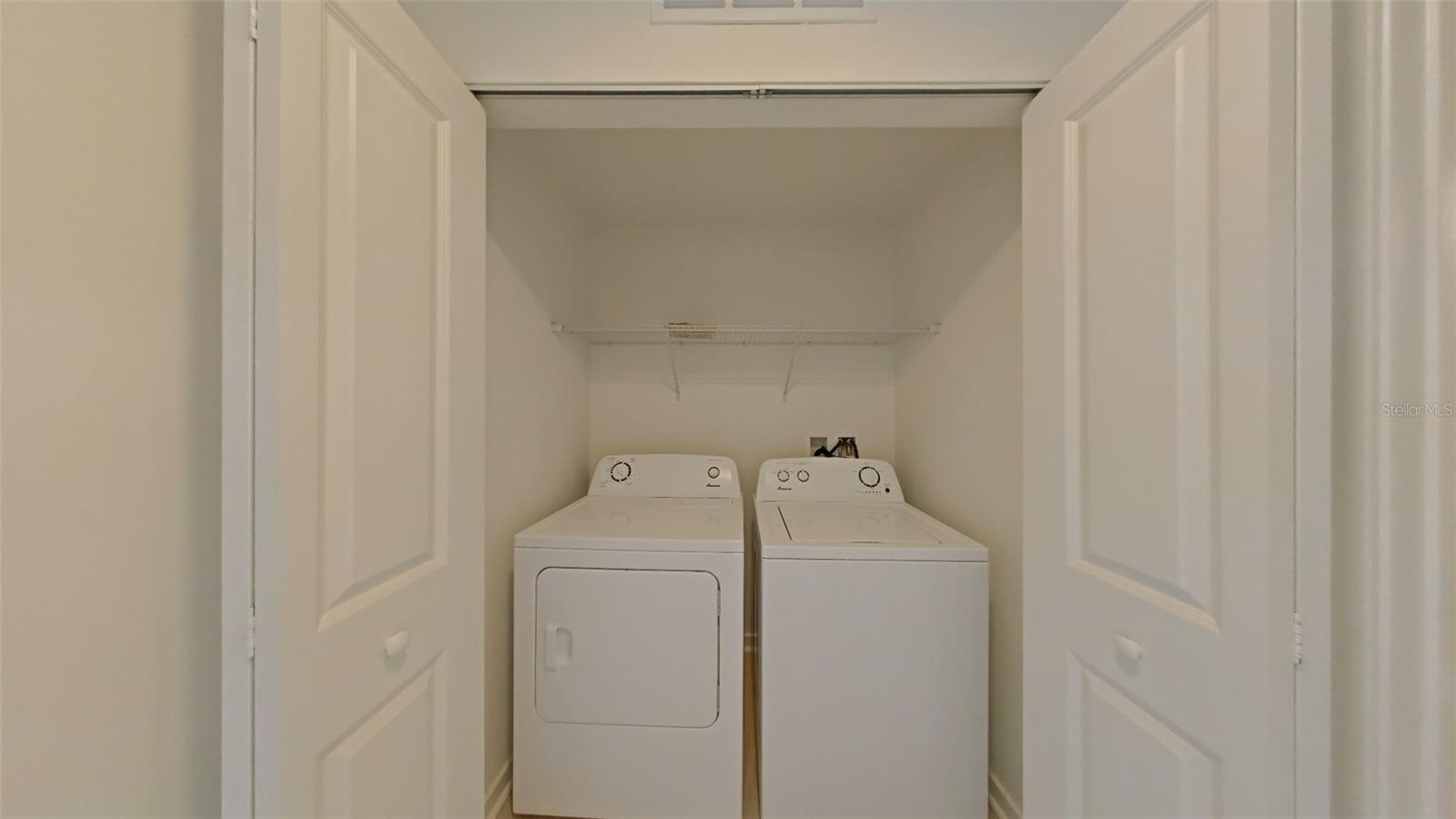 Image 5 of 10 For 5587 Millenia Boulevard 408