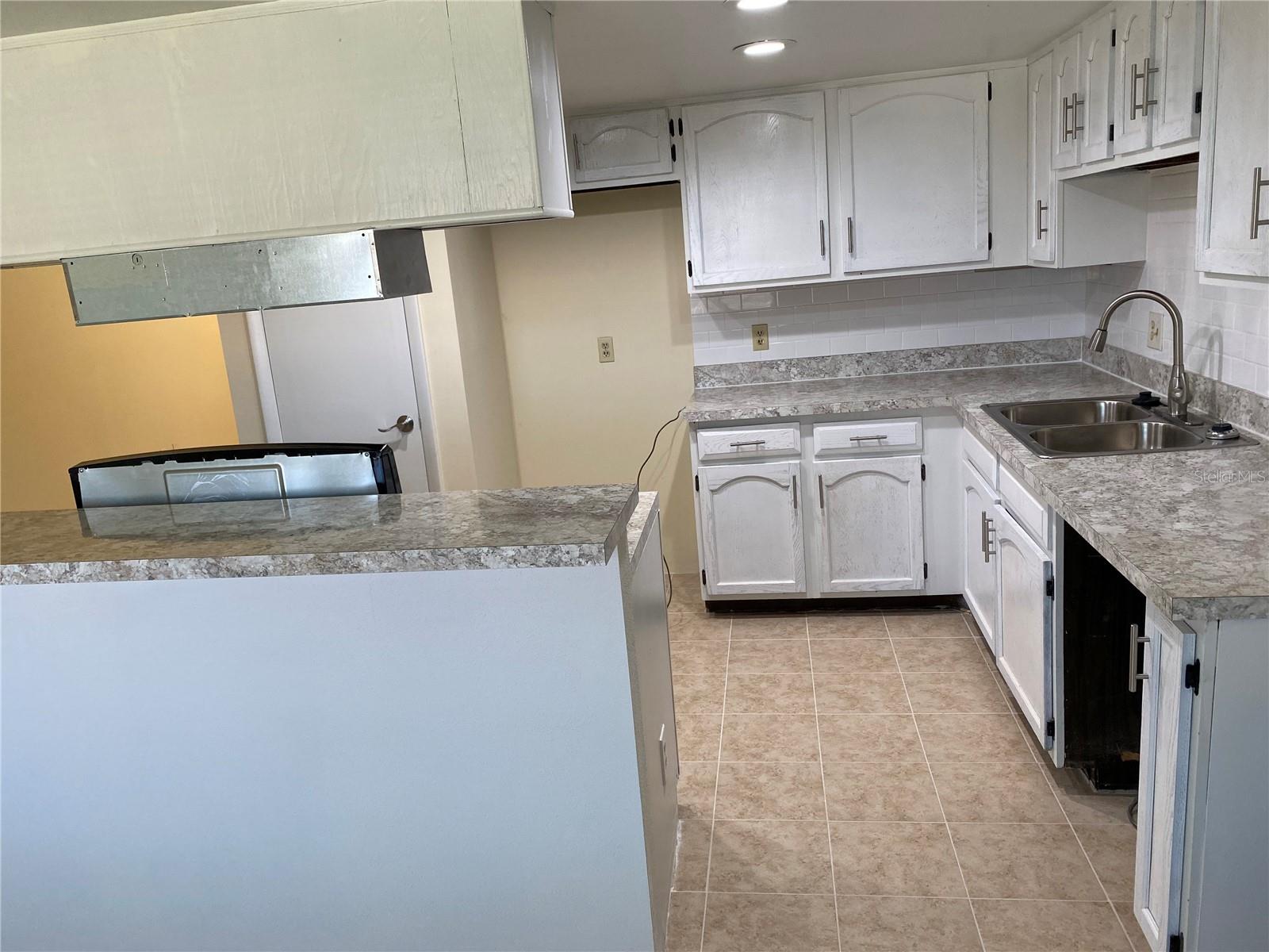 Image 4 of 25 For 8133 Troxler Drive