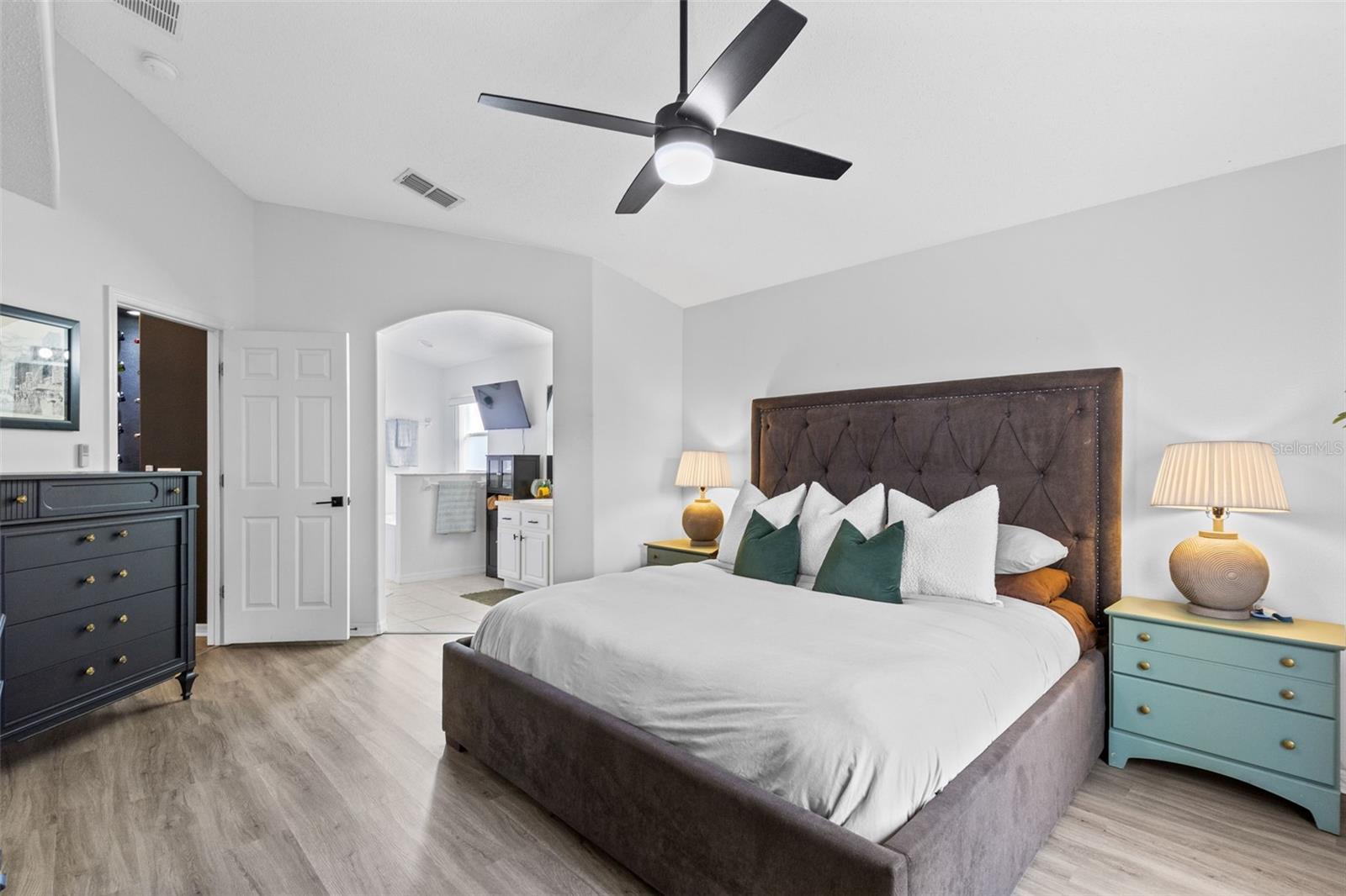 Image 17 of 35 For 145 Jessamine Drive