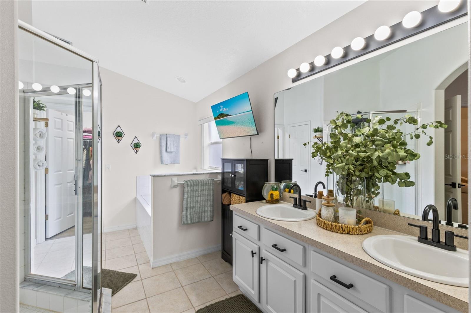 Image 18 of 35 For 145 Jessamine Drive