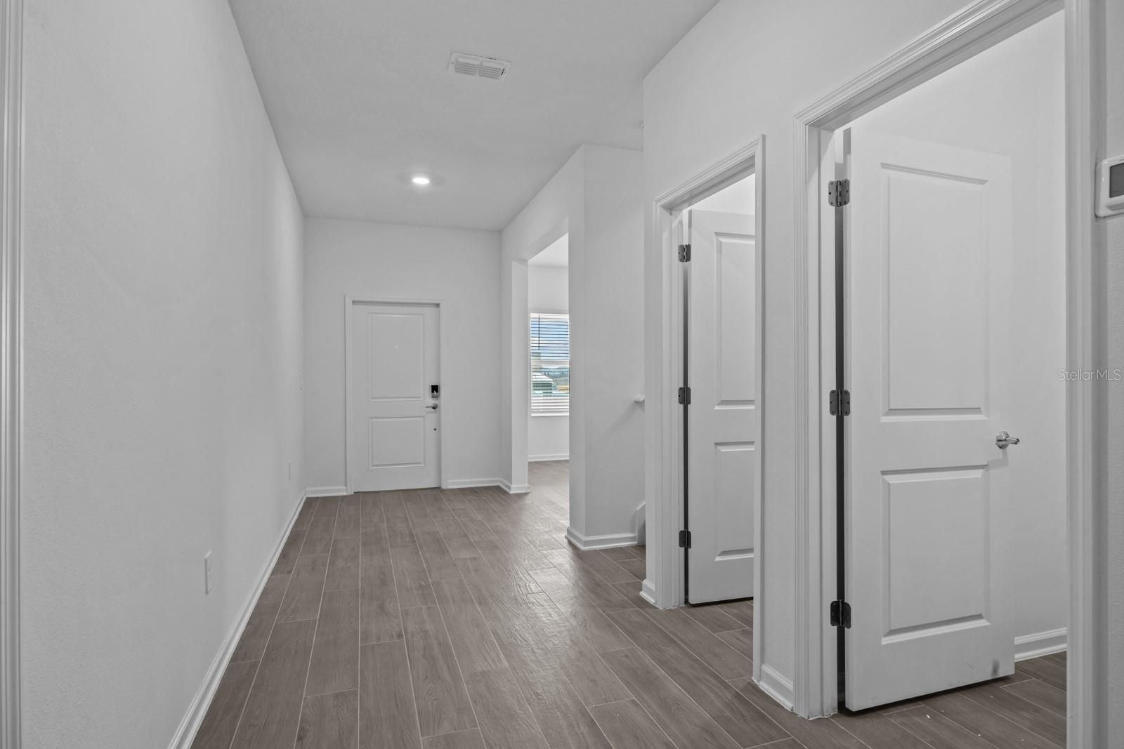 Image 2 of 19 For 2611 Runners Circle