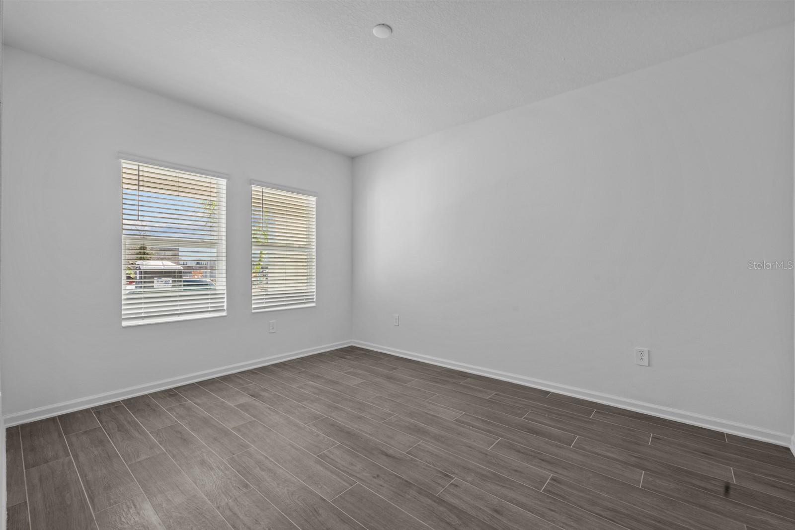 Image 3 of 19 For 2611 Runners Circle