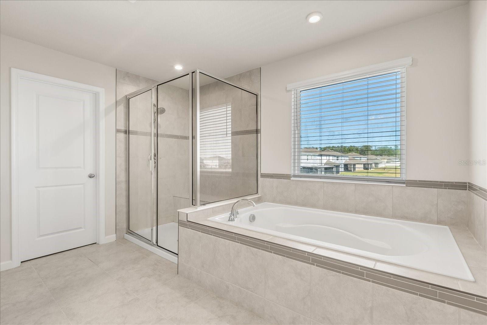 Image 15 of 26 For 2431 Tudor Rose Drive