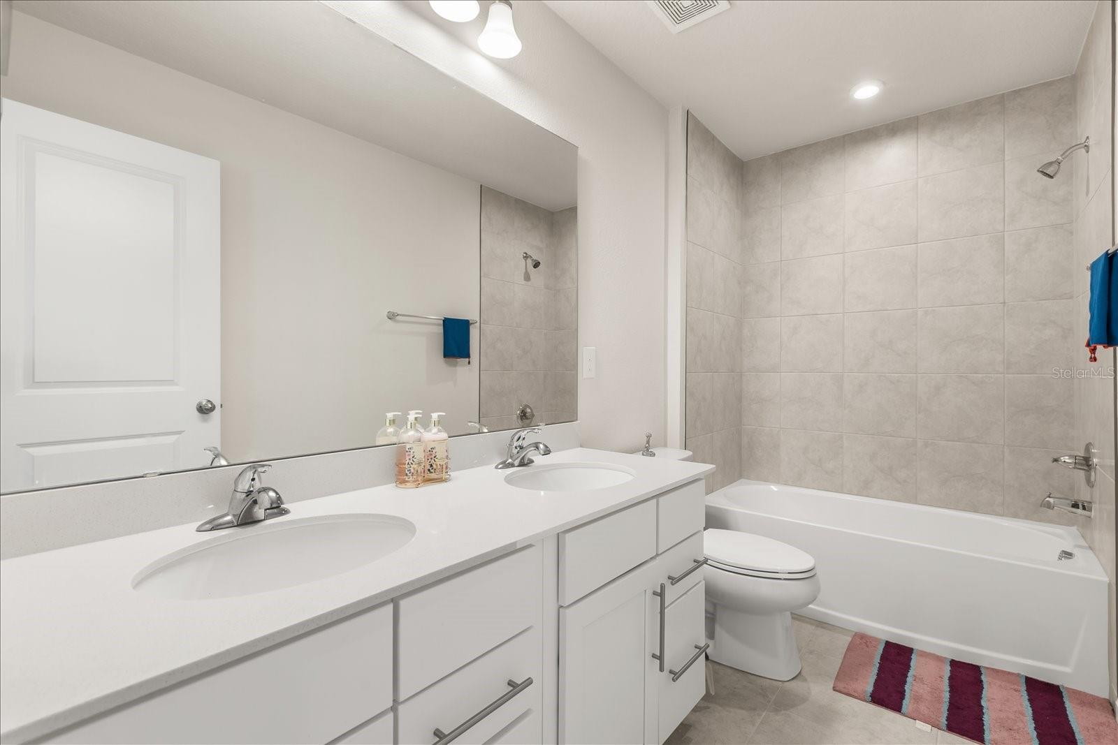 Image 17 of 26 For 2431 Tudor Rose Drive