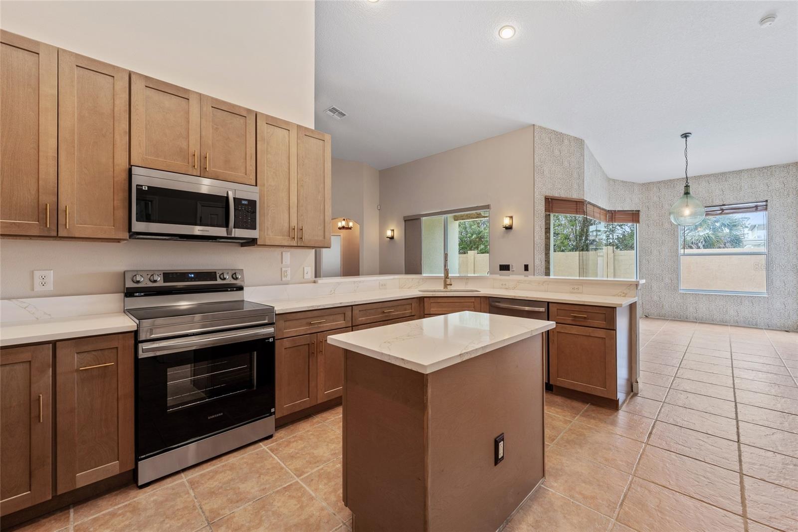 Image 13 of 24 For 3336 Herringridge Drive