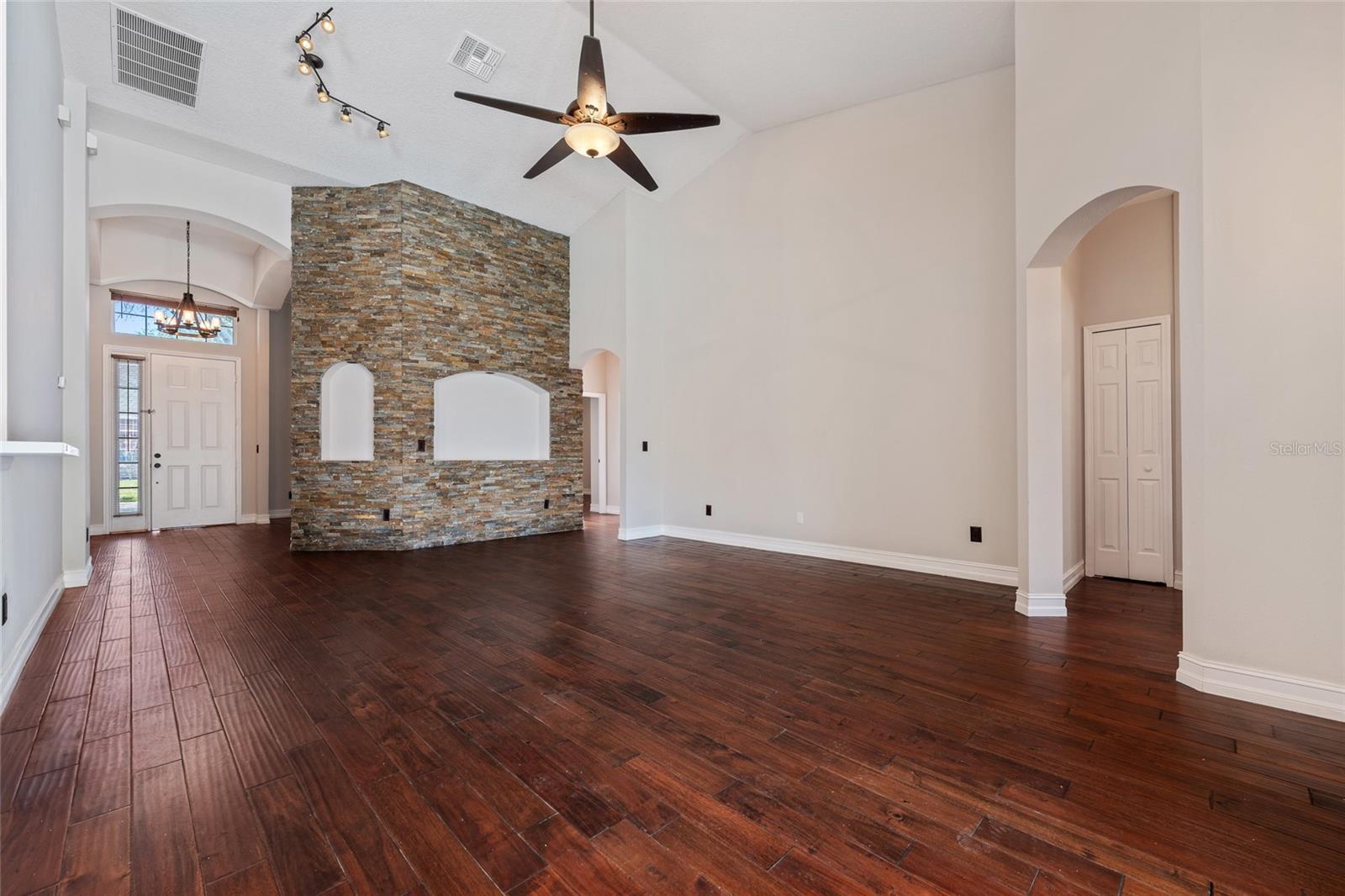 Image 3 of 24 For 3336 Herringridge Drive