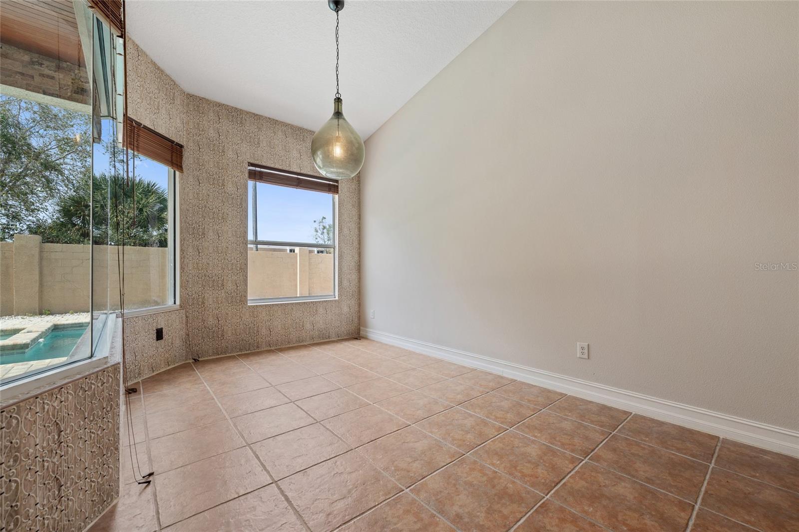 Image 5 of 24 For 3336 Herringridge Drive