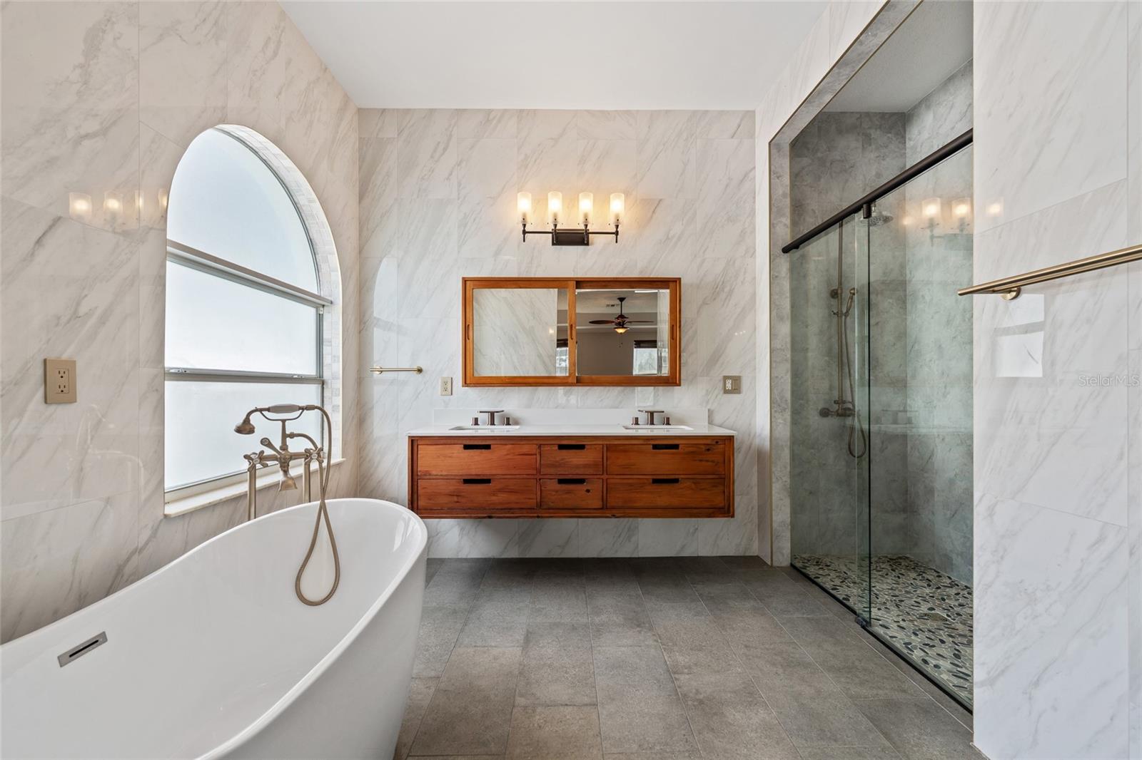 Image 7 of 24 For 3336 Herringridge Drive