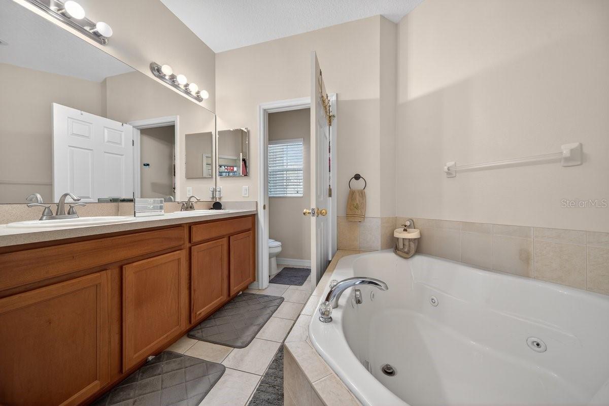 Image 12 of 28 For 471 Harbor Winds Court