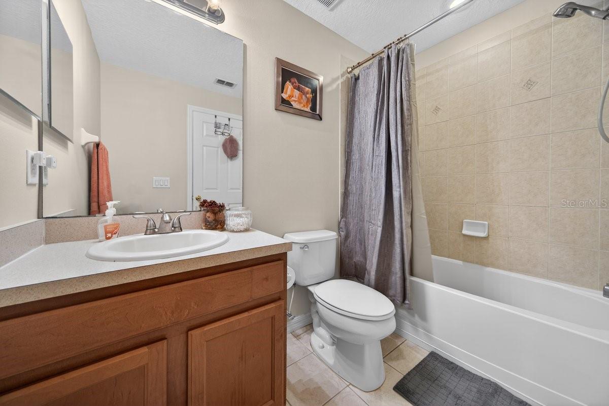 Image 19 of 28 For 471 Harbor Winds Court