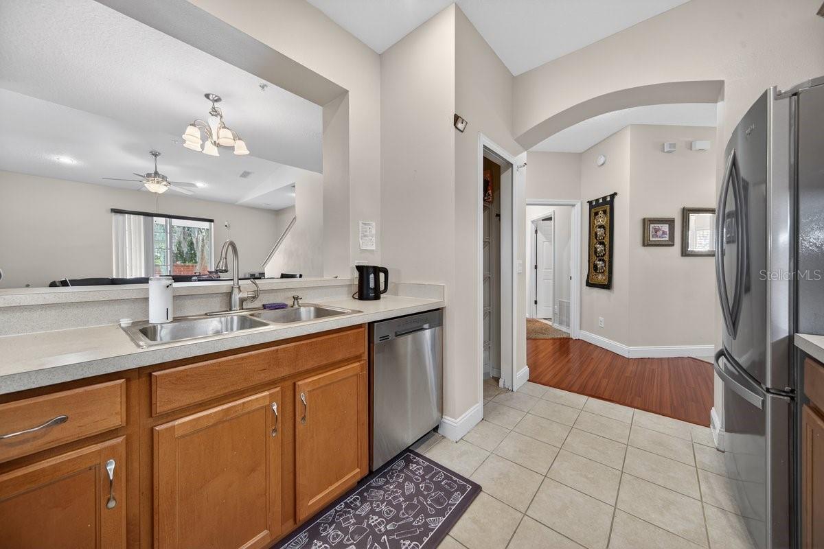 Image 7 of 28 For 471 Harbor Winds Court