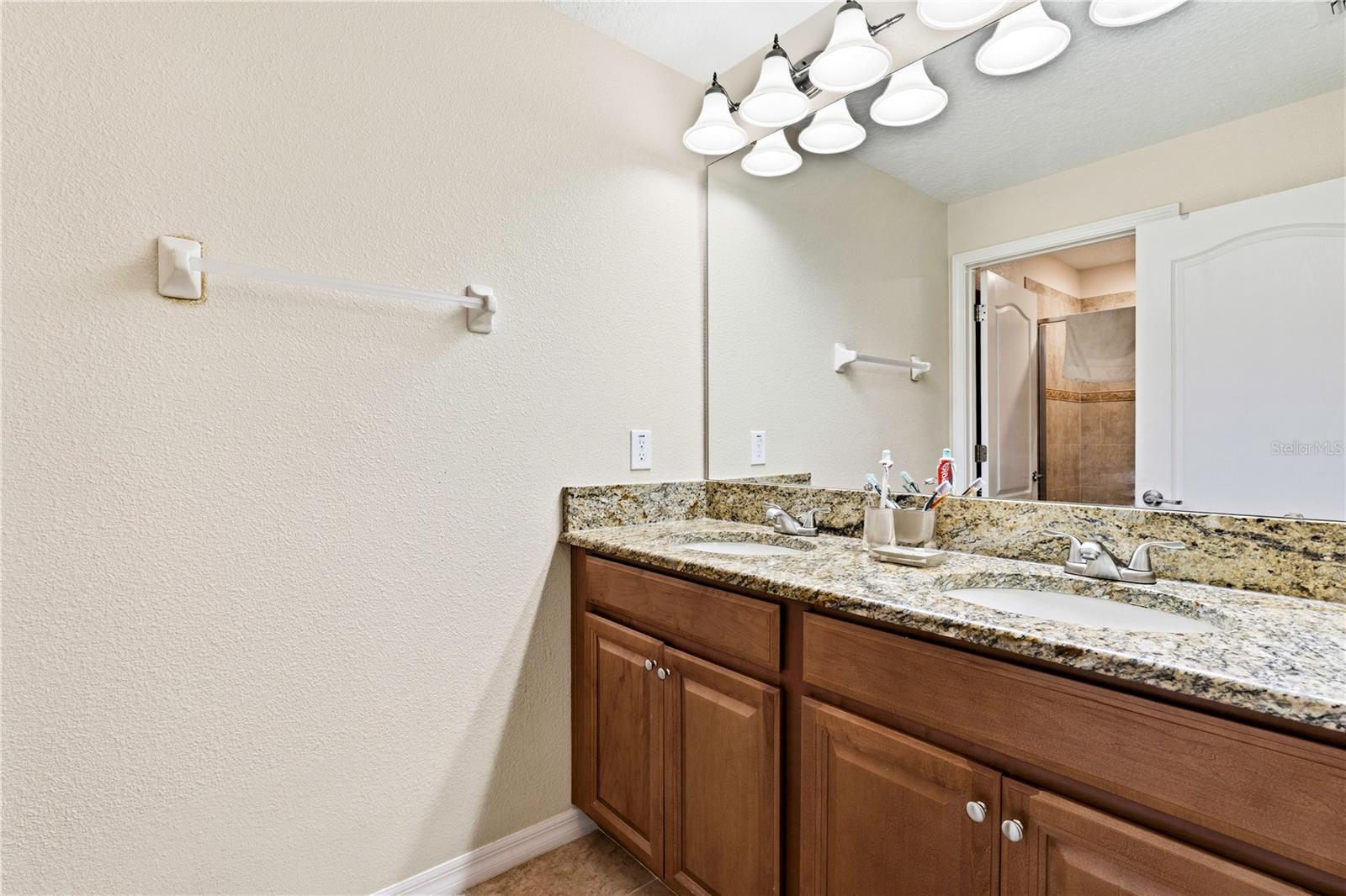 Image 19 of 23 For 2975 Banana Palm Dr Drive