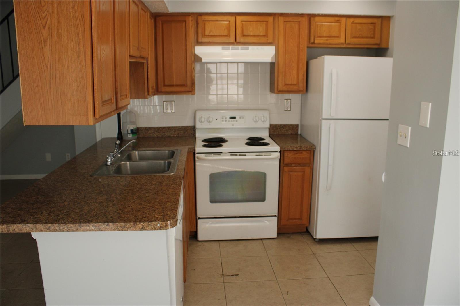 Image 4 of 16 For 4122 White Pine Avenue 1-3