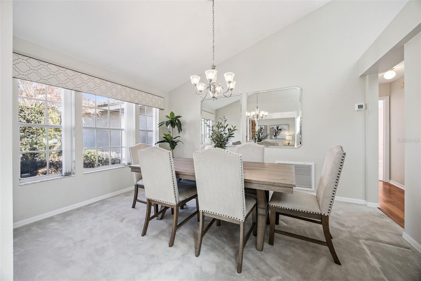 Image 14 of 43 For 108 Oak View Circle