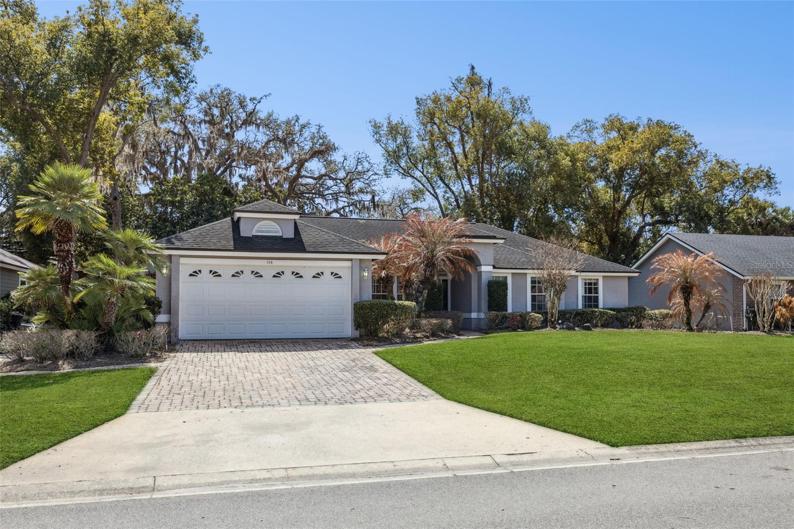 Image 3 of 43 For 108 Oak View Circle