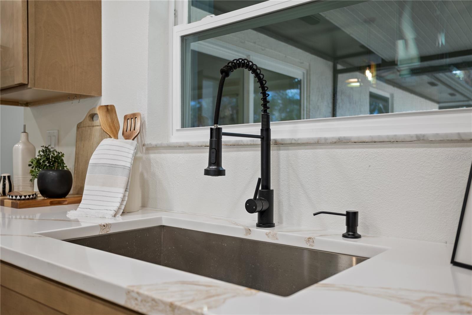 Image 14 of 49 For 1636 Sandpiper Trail