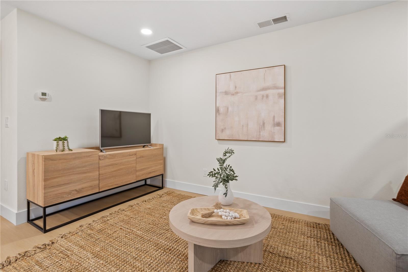 Image 18 of 49 For 1636 Sandpiper Trail