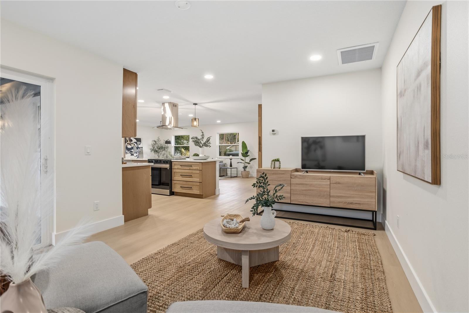 Image 19 of 49 For 1636 Sandpiper Trail