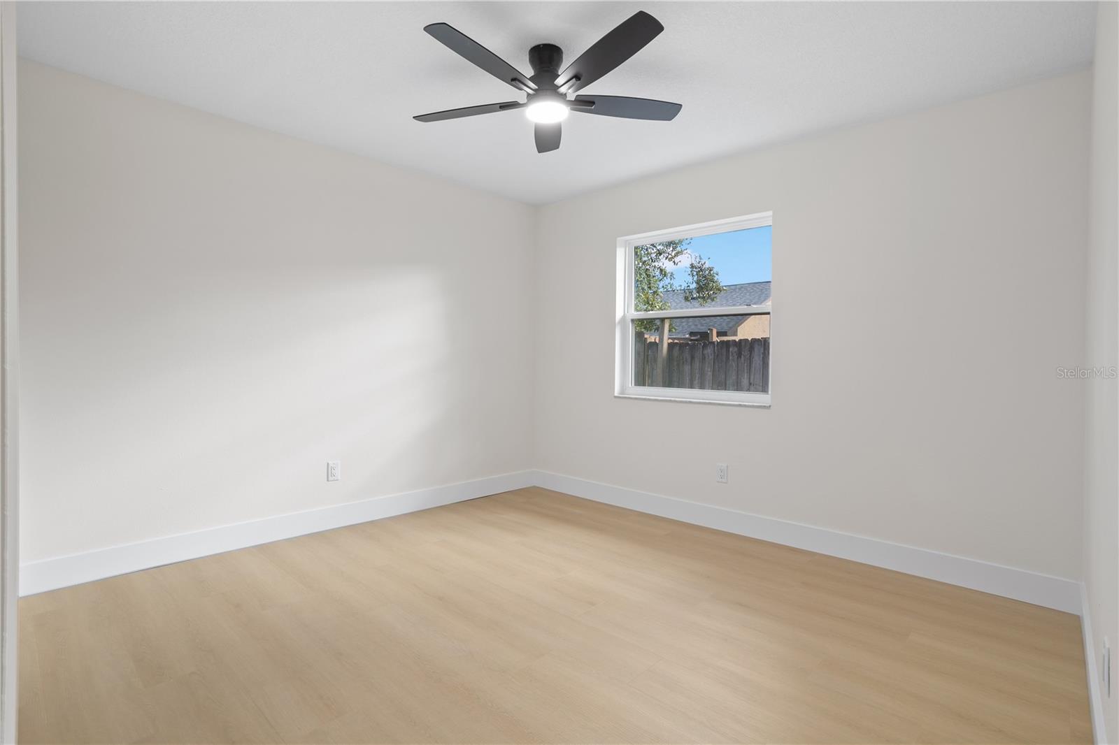 Image 27 of 49 For 1636 Sandpiper Trail