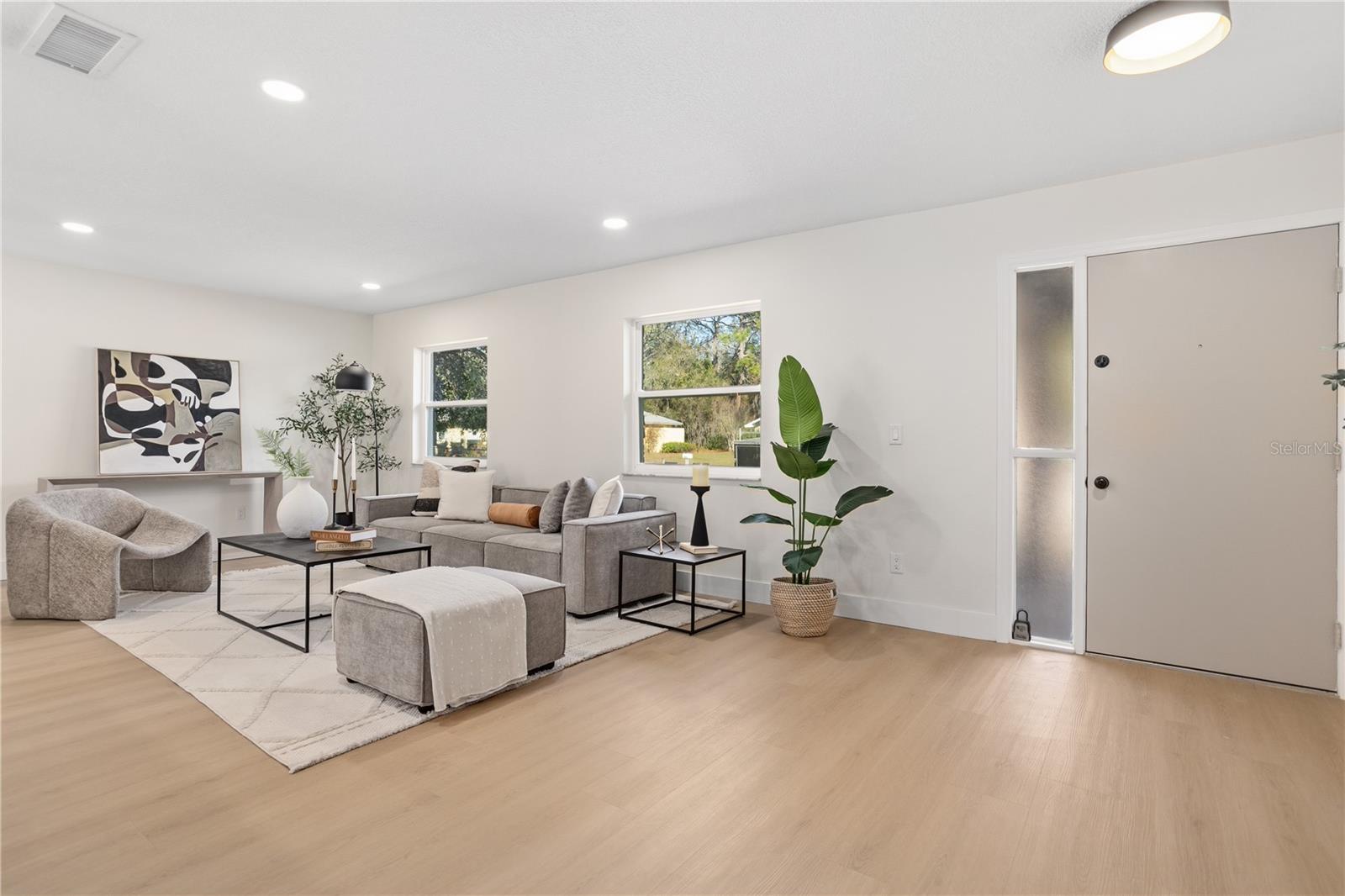 Image 4 of 49 For 1636 Sandpiper Trail