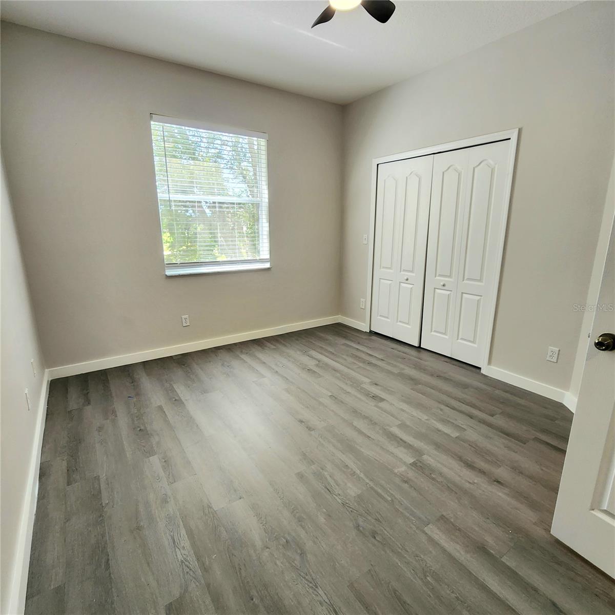 Image 16 of 27 For 10672 Savannah Wood Drive 101