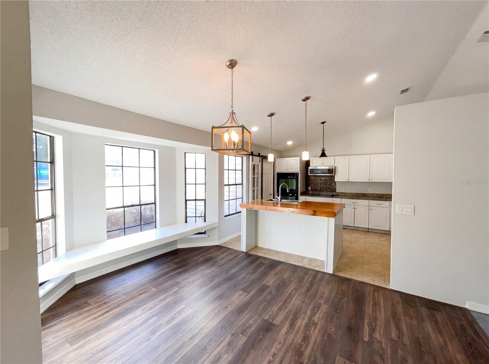 Image 7 of 21 For 2041 Spencer Street