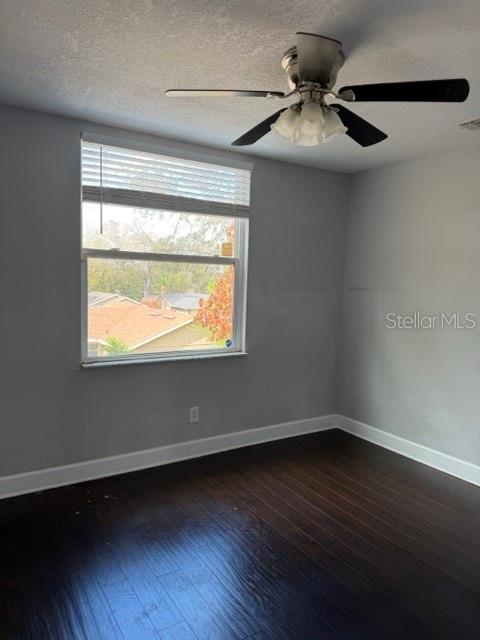 Image 12 of 12 For 1928 Larkwood Drive