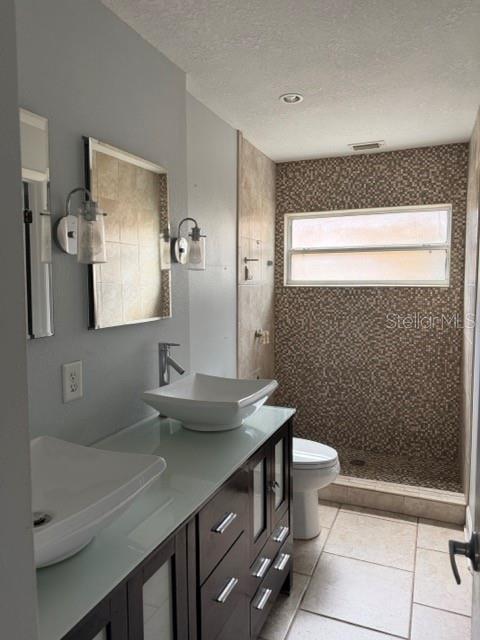 Image 6 of 12 For 1928 Larkwood Drive