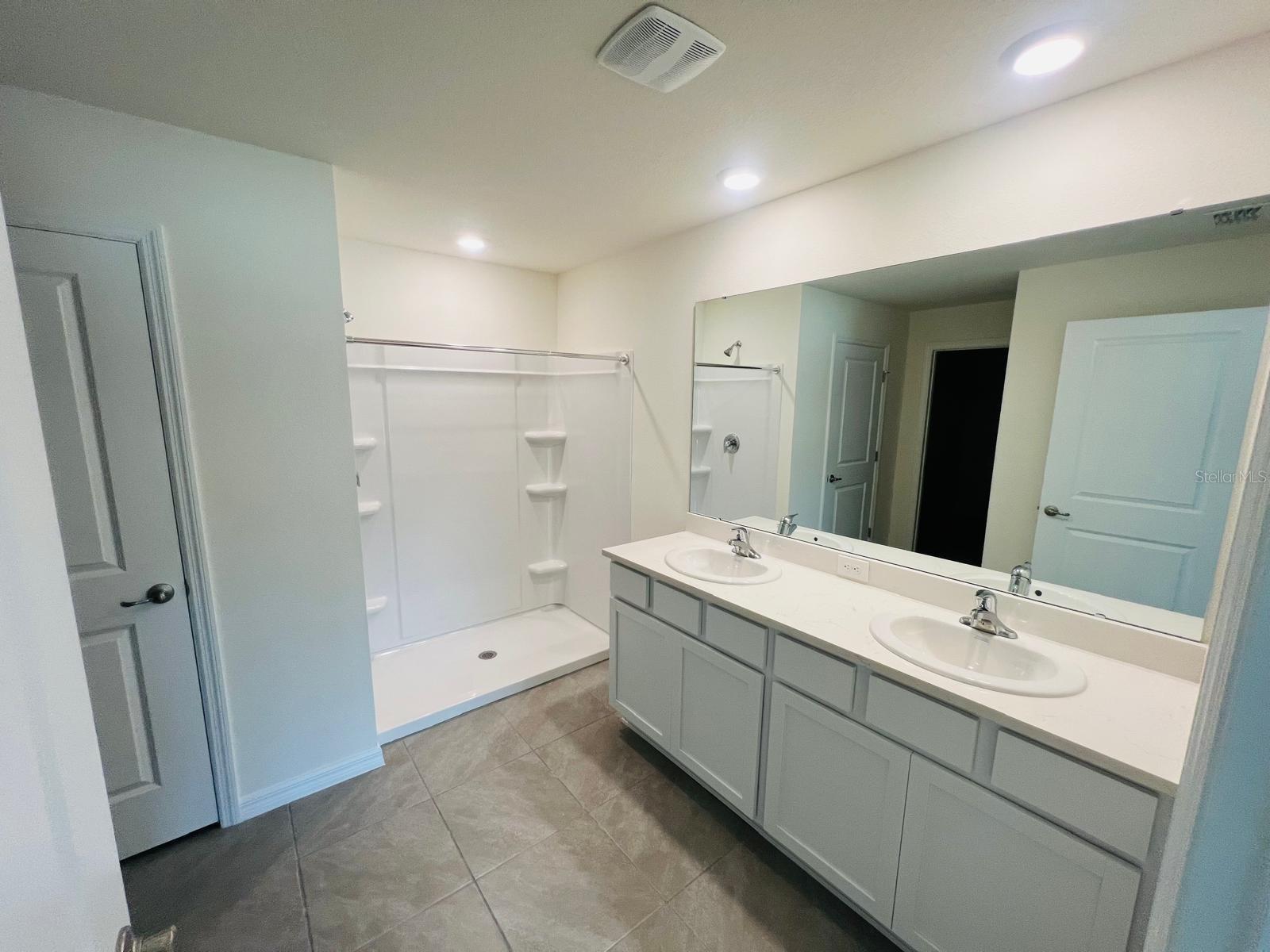 Image 11 of 15 For 7152 113th Lane