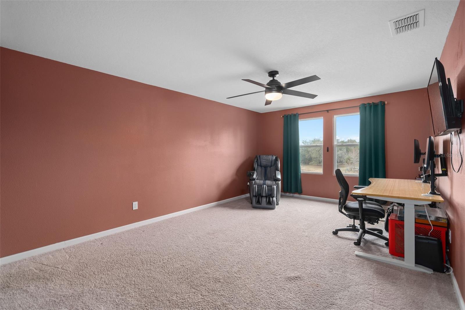 Image 22 of 40 For 2336 Litchfield Loop