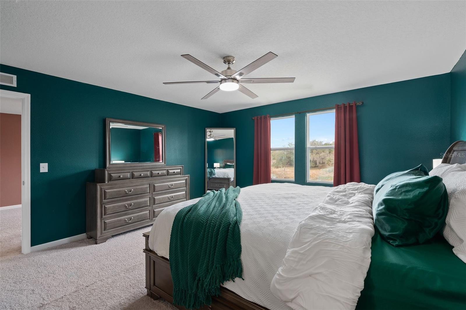 Image 23 of 40 For 2336 Litchfield Loop