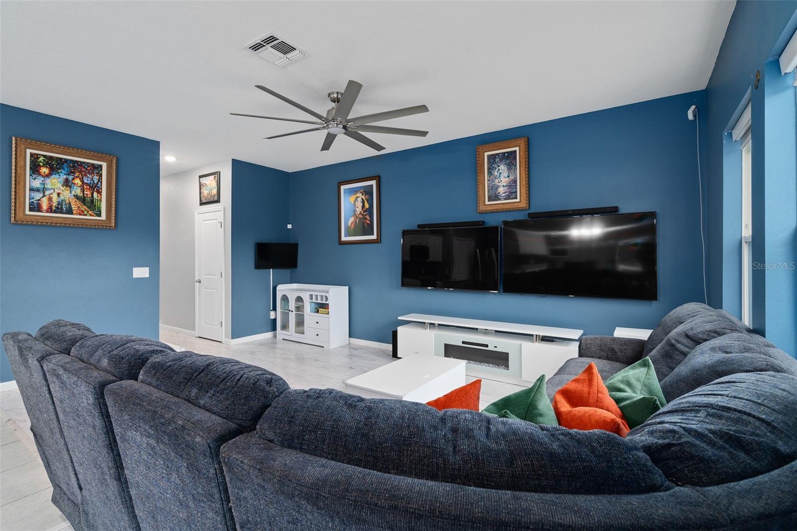 Image 28 of 40 For 2336 Litchfield Loop