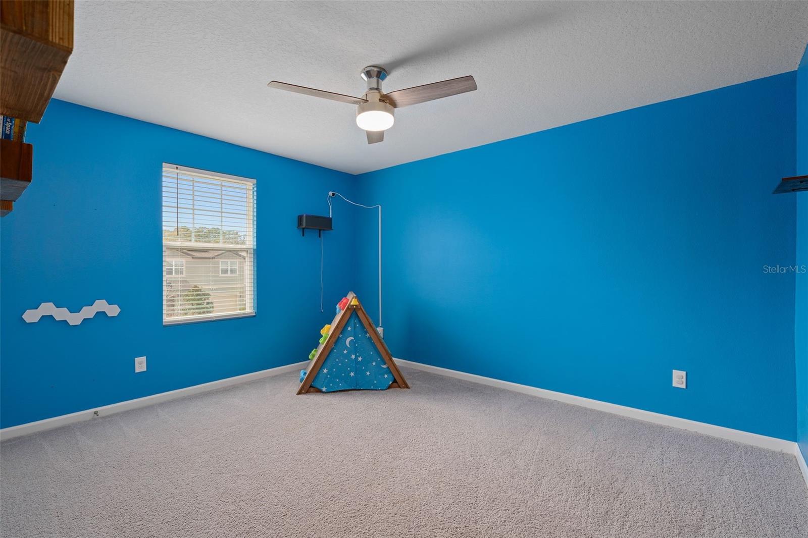 Image 32 of 40 For 2336 Litchfield Loop