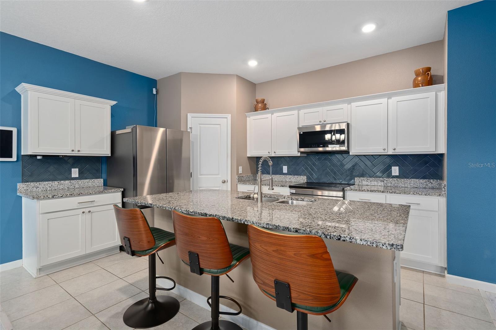 Image 5 of 40 For 2336 Litchfield Loop