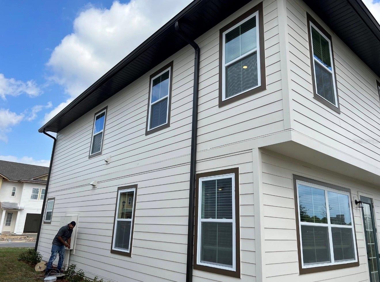 Image 3 of 17 For 815 Longboat Drive