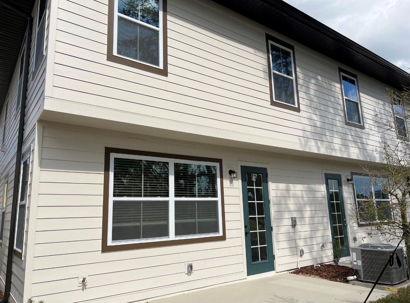 Image 4 of 17 For 815 Longboat Drive