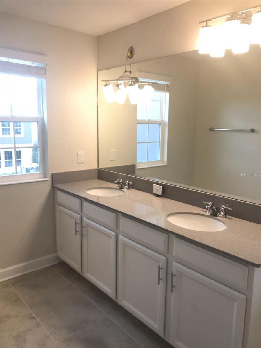 Image 16 of 20 For 15192 Chapter Way
