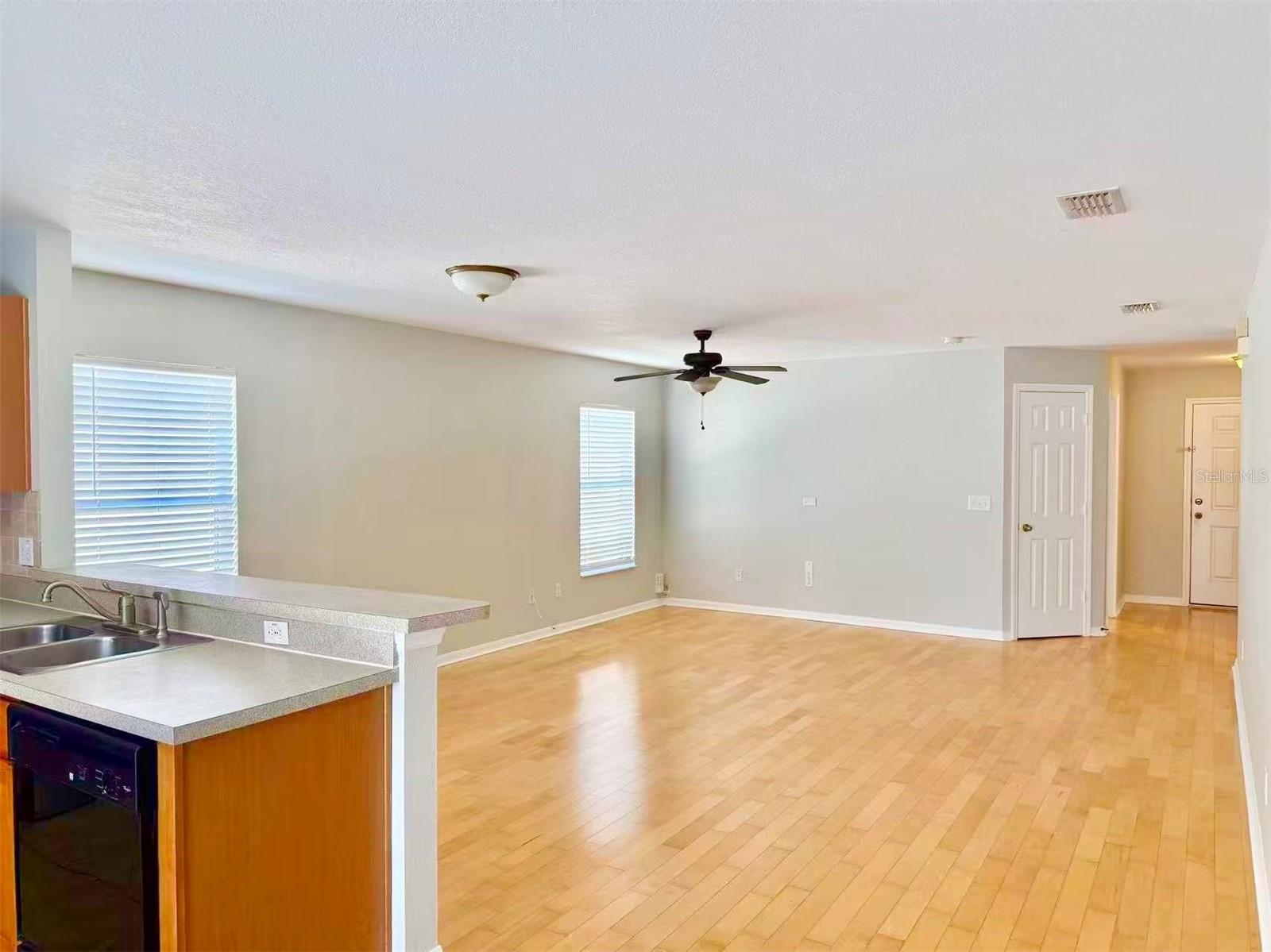 Image 5 of 19 For 736 Bristol Forest Way