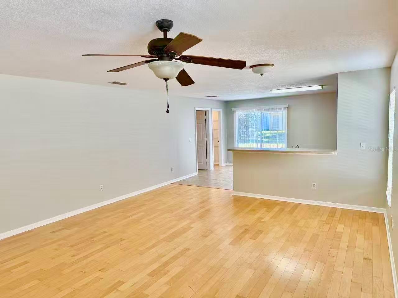 Image 6 of 19 For 736 Bristol Forest Way