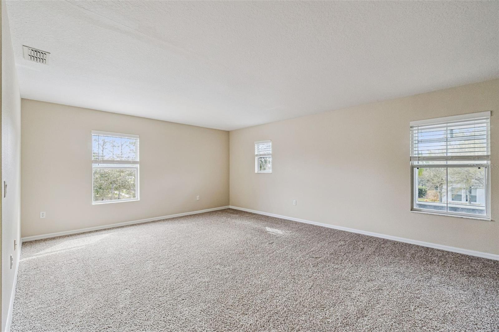 Image 13 of 32 For 10263 Malpas Point