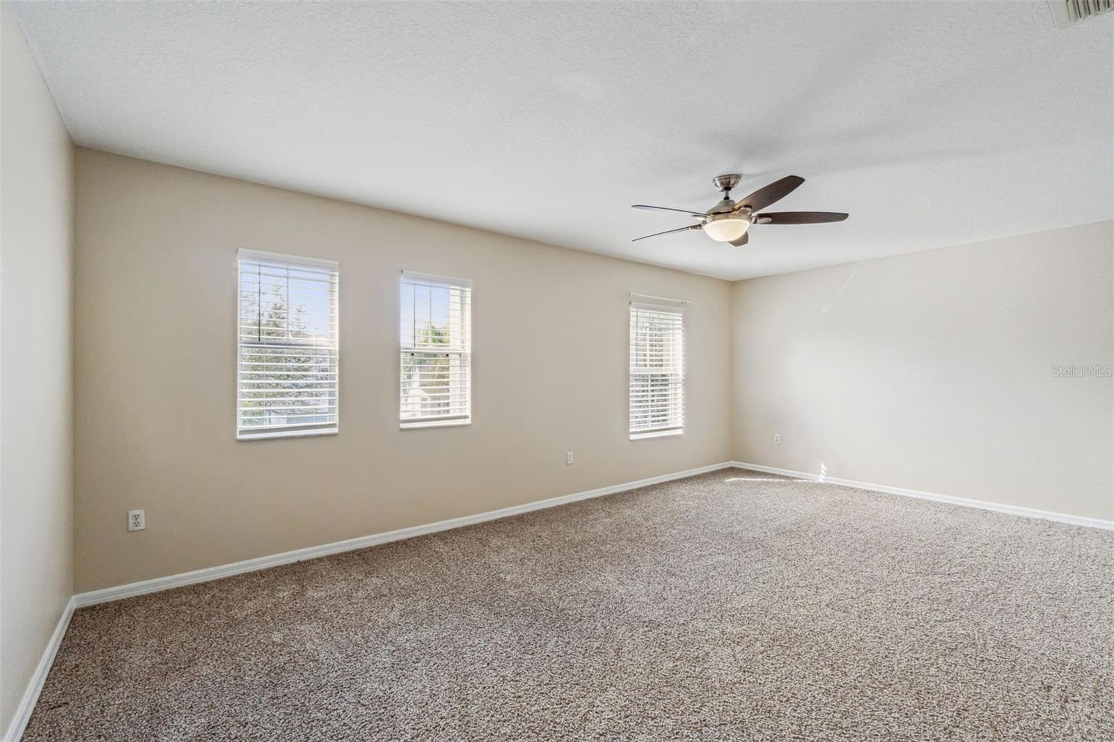 Image 14 of 32 For 10263 Malpas Point