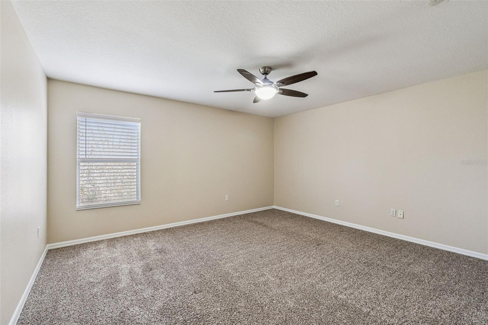 Image 17 of 32 For 10263 Malpas Point