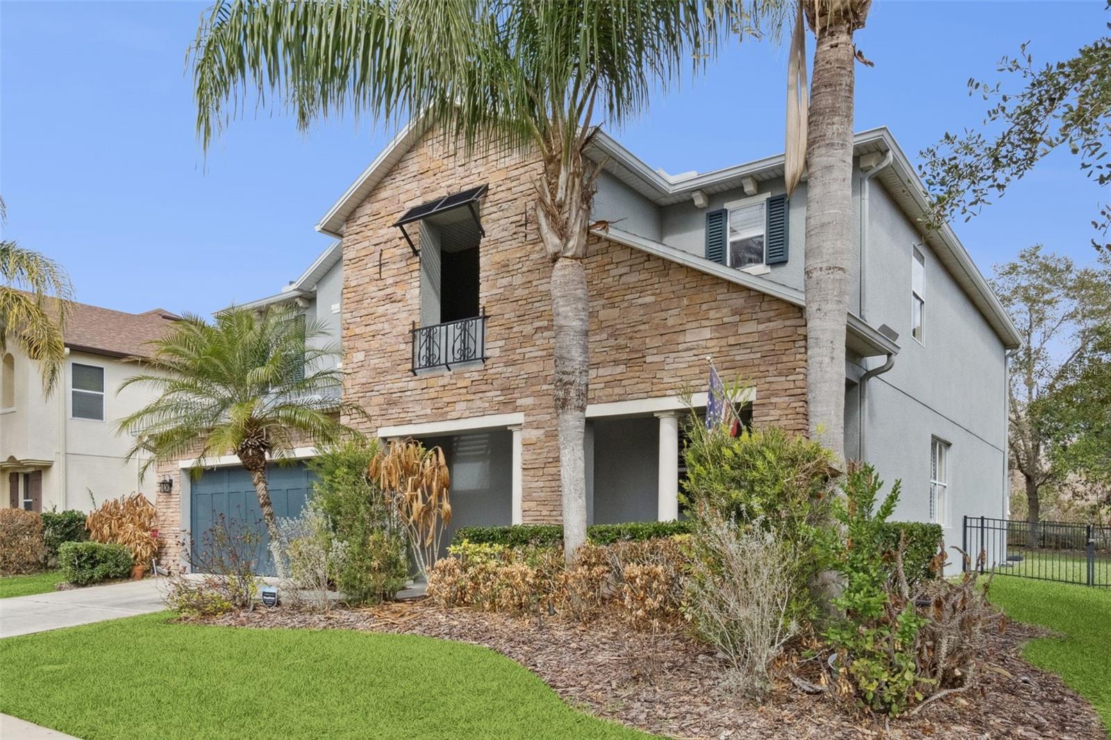 Image 2 of 32 For 10263 Malpas Point