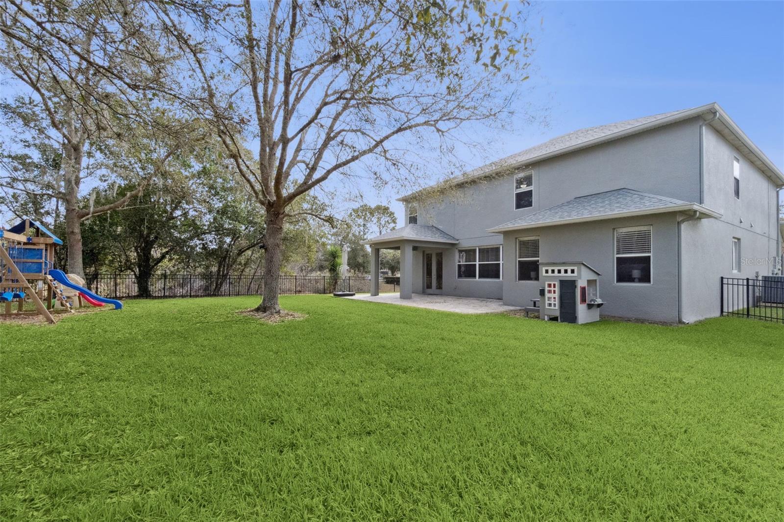 Image 29 of 32 For 10263 Malpas Point