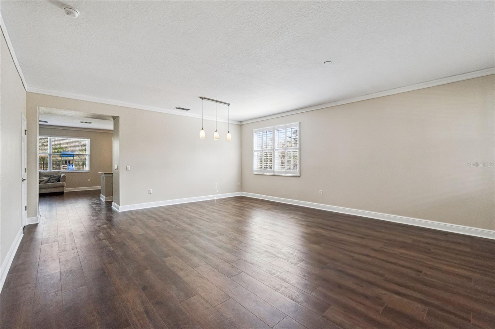 Image 4 of 32 For 10263 Malpas Point