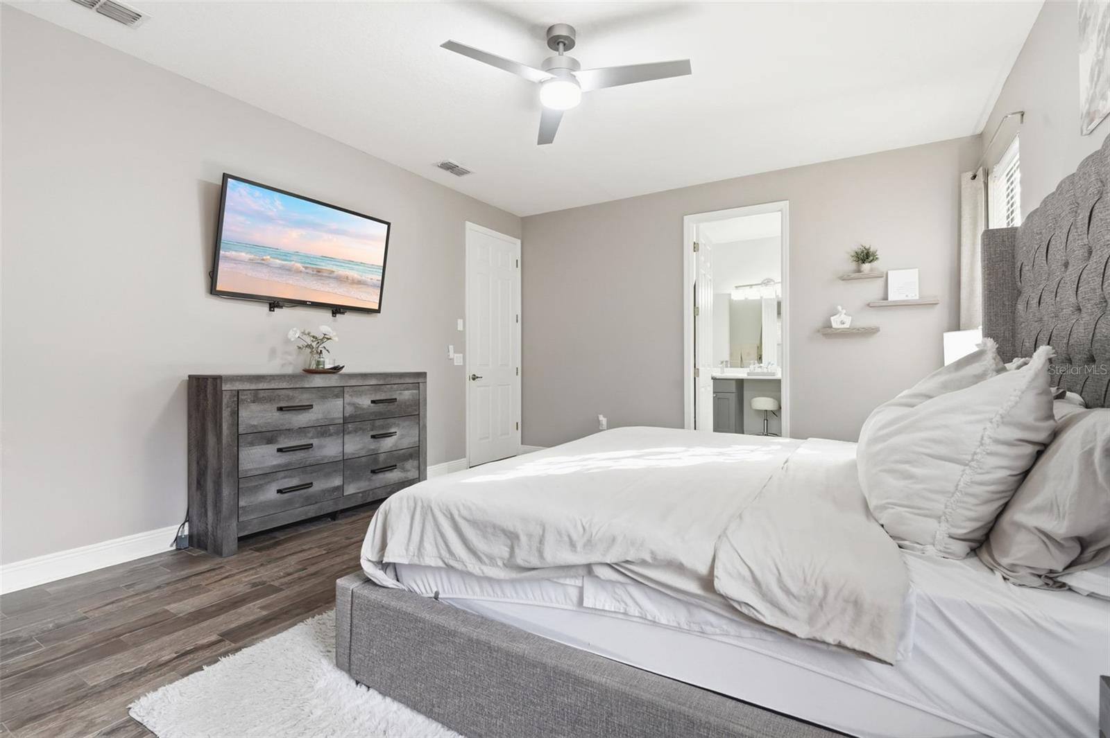 Image 20 of 59 For 119 Elissar Drive