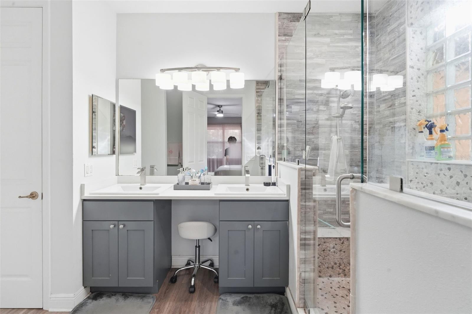 Image 22 of 59 For 119 Elissar Drive